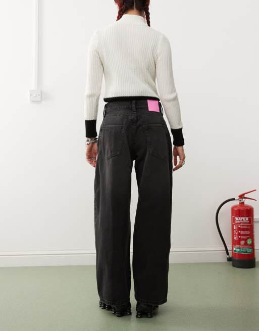 Monki – Peggy – Czarne luźne jeansy z niskim stanem i efektem sprania, 2 z 5