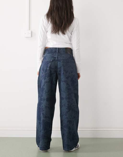 Monki – Peggy – Obszerne ciemnoniebieskie jeansy z efektem tie dye , 3 z 5