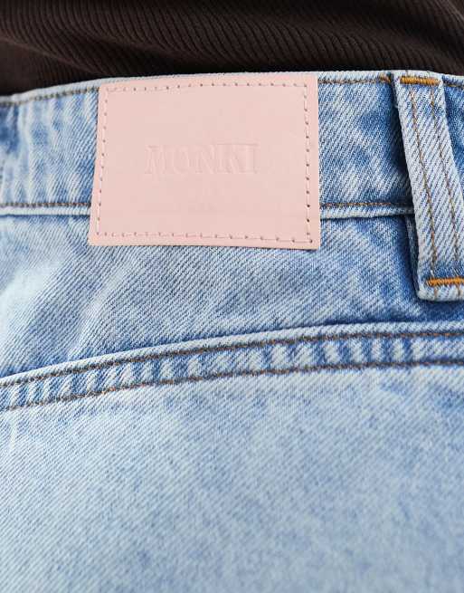 Monki pleated denim mini skirt in mid blue wash, 3 of 5