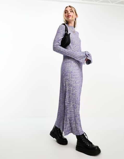 Monki – Plissiertes, gestricktes Midi-Pulloverkleid in meliertem Flieder und Grün - view 1