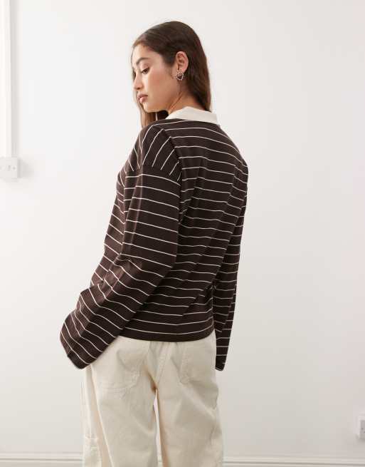Monki - Polo stile rugby oversize a maniche lunghe marrone a righe, 4 di 4