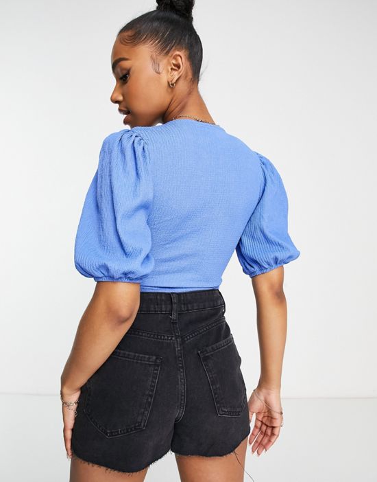 https://images.asos-media.com/products/monki-puff-sleeve-blouse-in-blue/202868956-2?$n_550w$&wid=550&fit=constrain