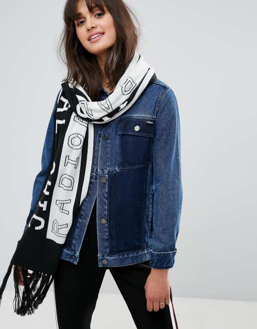 Monki Radical Chic Slogan Scarf