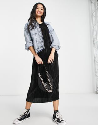 Monki relaxed column midi dress in black plisse