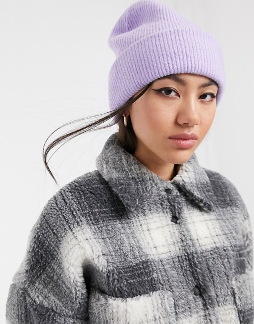 Monki ribbed beanie hat in lilac