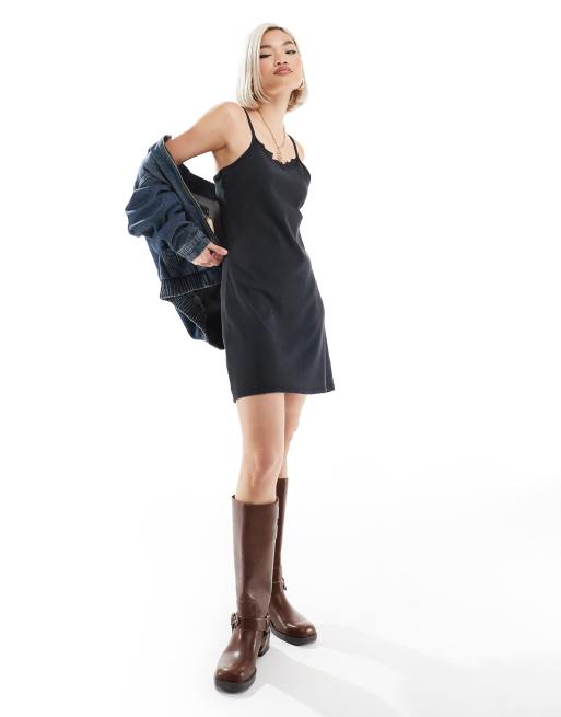 Monki - Ribstrikket slip-minikjole i jersey i sort syrevask