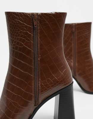 bottes croco marron