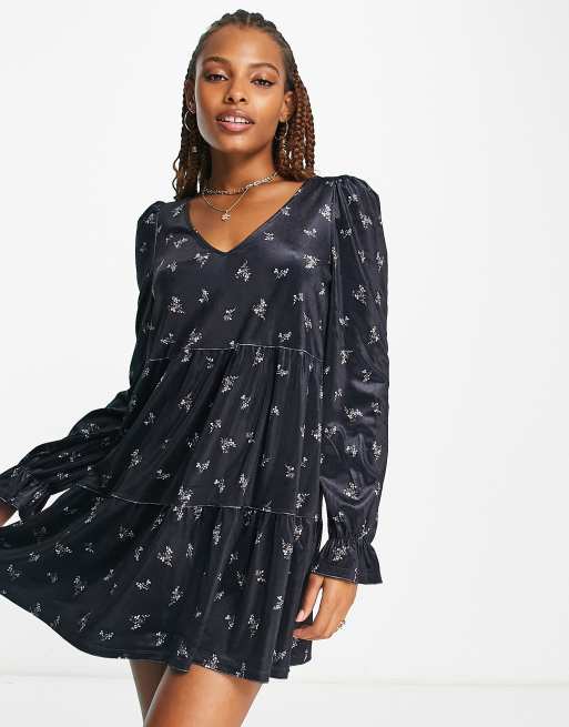 Monki Robe babydoll courte en velours à imprimé fleuri Noir ASOS