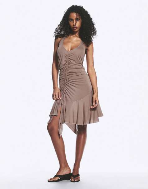 Monki - Robe courte froncée asymétrique en jersey - Marron doux - view 1