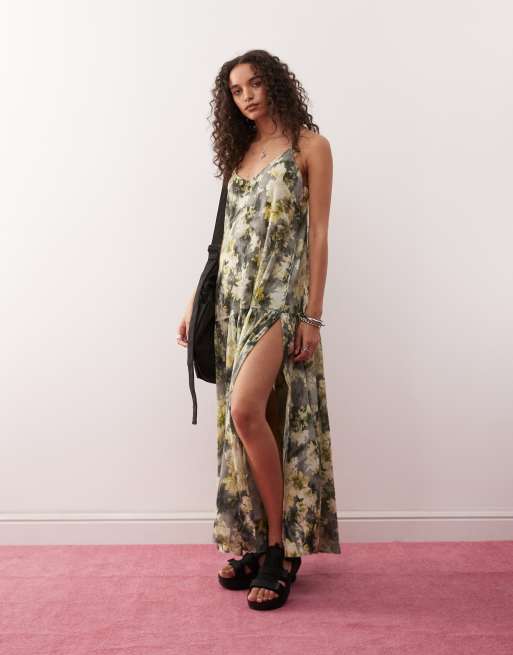Monki - Robe longue et fluide froissée à fleurs et volants étagés avec dos échancré à liens - Vert et jaune