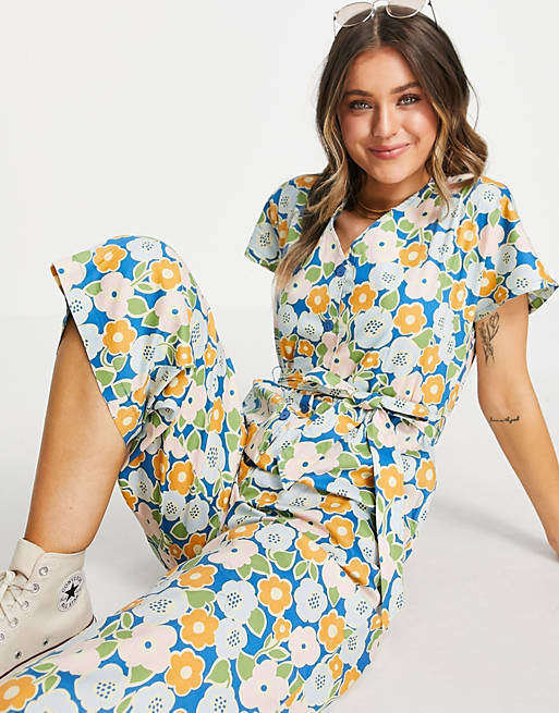 Monki Rocco jumpsuit with tie waist in retro floral print