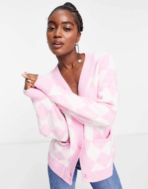 Monki – Rosa, argylestickad kofta i oversize 