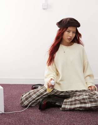 Непринужденный вязаный свитер Monki с круглым вырезом из серого меланжа 8190₽