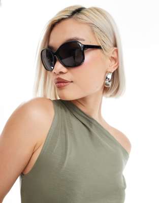 Monki - Runde Oversize-Sonnenbrille in Schwarz