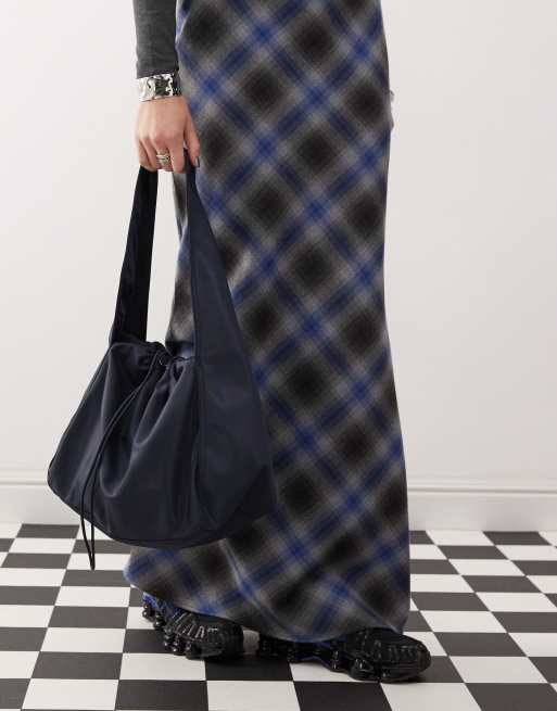 Monki - Sac porté épaule en nylon avec lien coulissant - Bleu marine, 2 de 4