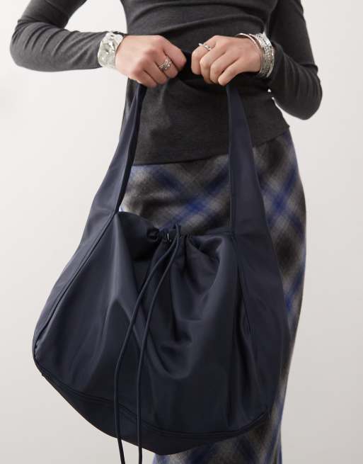 Monki - Sac porté épaule en nylon avec lien coulissant - Bleu marine, 4 de 4