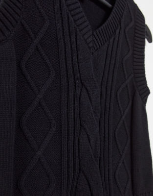 sweater vest monki