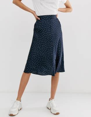 navy polka dot skirt outfit