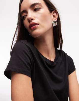 Monki - Schwarzes T-Shirt