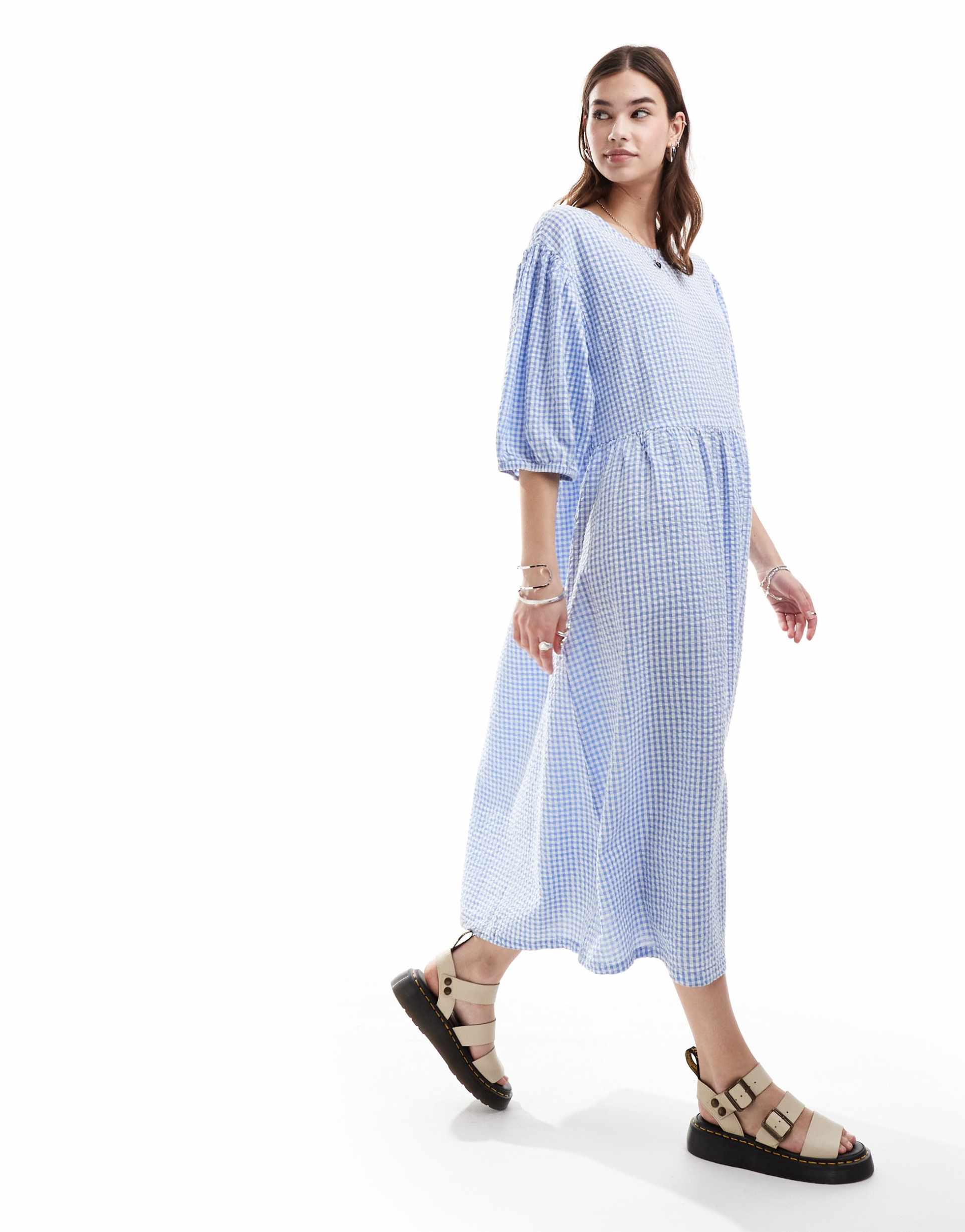 monki seersucker smock midi dress in blue and white gingham