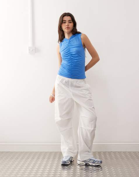 Monki - Semi-gennemsigtig og rynket blå tanktop med hætte - view 1