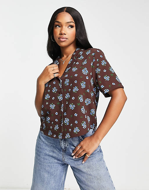 Monki short sleeve blouse in brown floral print | ASOS