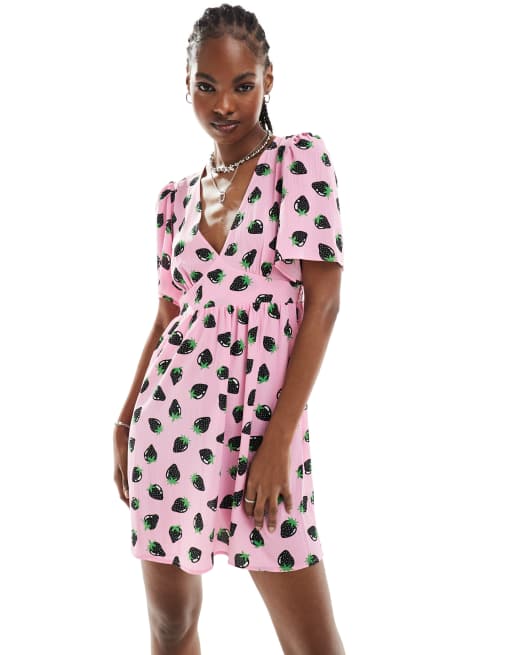 black and pink strawberry dress Monki short sleeve mini sun dress with v neck in pink and black strawberry  print