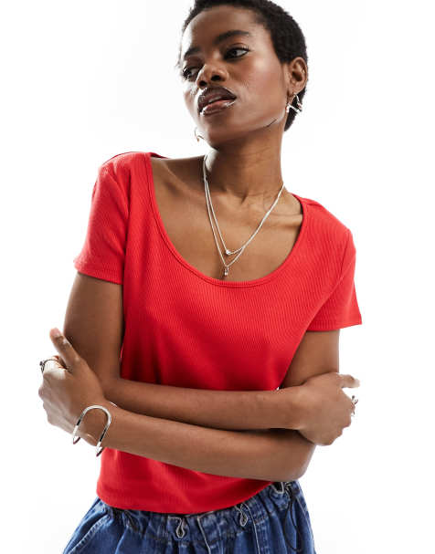 Monki short sleeve scoop neck top in red - view 1