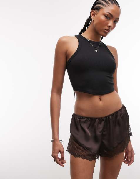 Monki – Shorts aus Satin mit Spitzensaum in Schokobraun - view 1