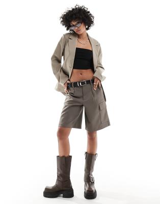 Shop Monki single breasted blazer in light taupe Online – Trendy & Affordable Fashion