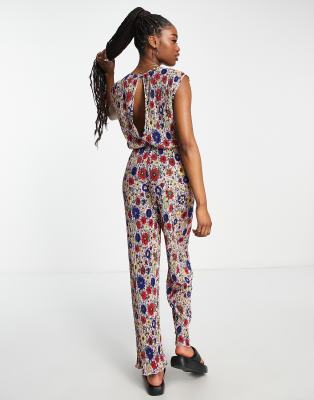 ミニモニ。 Monki sleeveless plisse jumpsuit in retro floral | ASOS