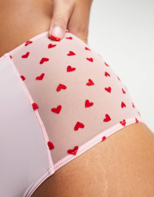 Monki - Slip a vita alta in tessuto a rete rosa con stampa a cuori, 2 di 4