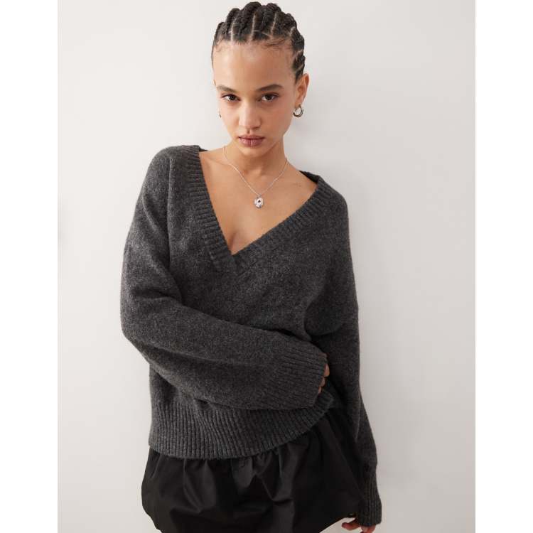 207581907-1-grey?$n_750w$&wid=