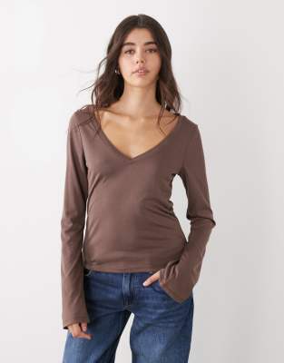 Monki Soft Touch V-neck Top In Brown