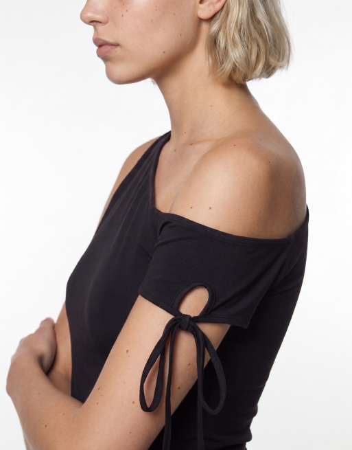 Monki - Sort offshoulder-top med rynker, 3 af 4