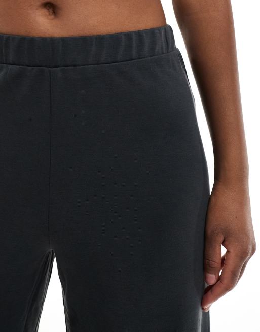 COLLUSION low rise yoga pant in black