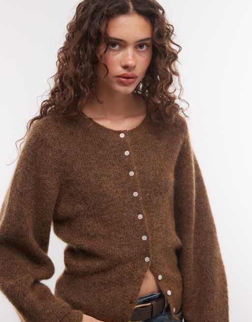 Monki Strickjacke aus Mohair-Mix mit Ballonärmeln in sanftem Braun, 4 von 4