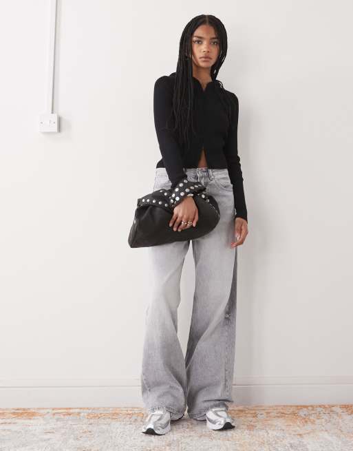 Monki – Strickjacke in Schwarz mit Kapuze und Reißverschluss, 2 von 4