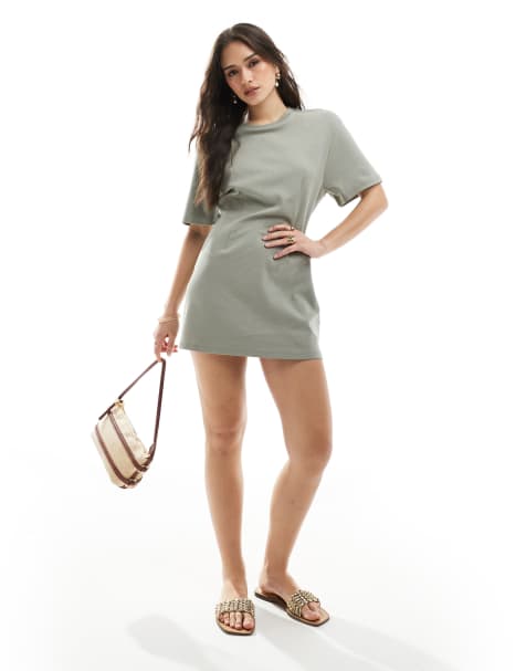 Monki – Sukienka t-shirtowa z podkreśloną talią w kolorze khaki - view 1