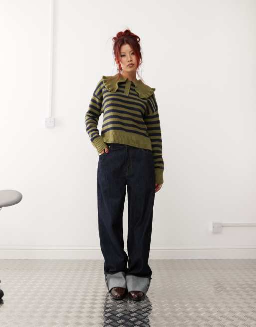 Monki – Sweter z długimi rękawami i kołnierzykiem polo w paski khaki, 3 z 4