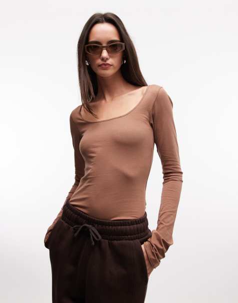 Monki - T-shirt a maniche lunghe marrone slim con scollo rotondo - view 1