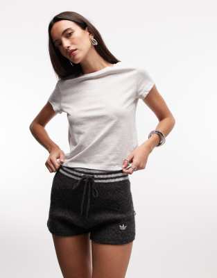 Monki - T-Shirt in Grau meliert-Schwarz