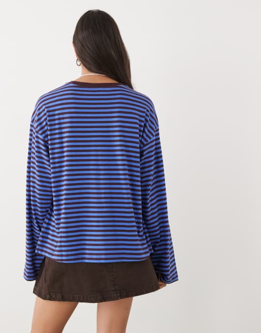 Monki - T-shirt oversize a maniche lunghe blu e bordeaux a righe con spacchi laterali, 2 di 4