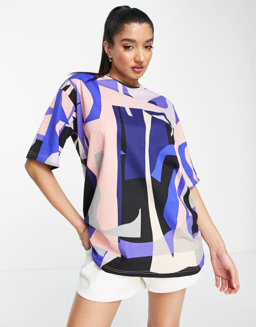 Monki – T-shirt oversize w graficzny wzór w kolorze fioletowym