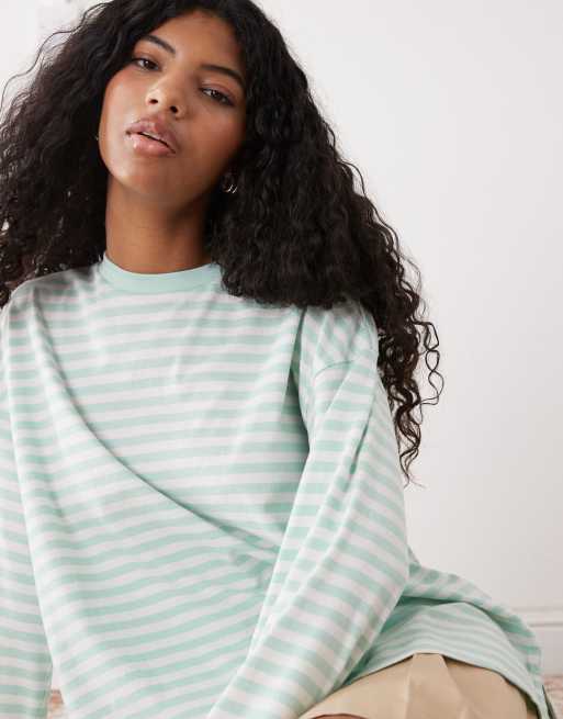 Monki – T-shirt oversize z długimi rękawami w biało-zielone paski, 2 z 4
