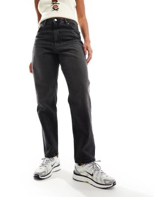 Monki - Taiki - Ballon-Leg-Jeans in schwarzer Waschung mit hohem Bund