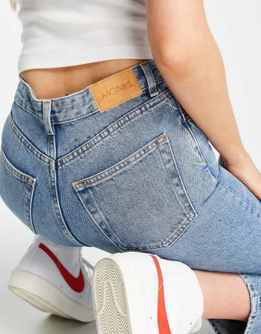 Monki Taiki high waist mom jeans in light blue, 3 of 4