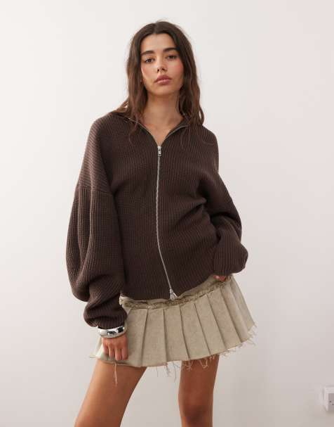 Monki – Taillierte Kapuzenjacke aus Strick in Schokobraun mit Kapuze und Zwei-Wege-Reißverschluss, exklusiv bei ASOS - view 1