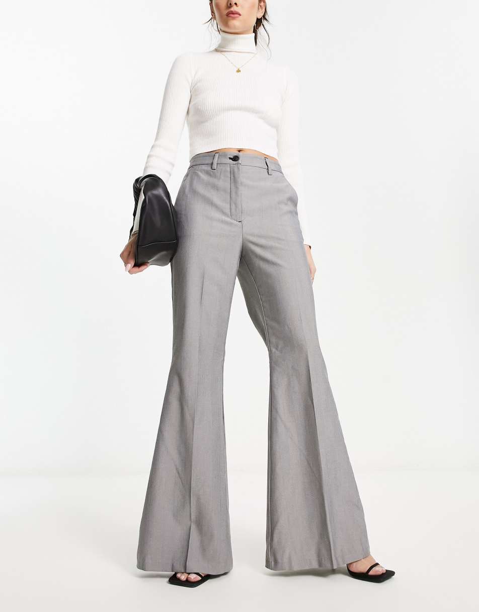 Tailored flared trousers