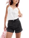 [Monki] Monki Tallie turn up denim shorts in washed black W38 Washed black
